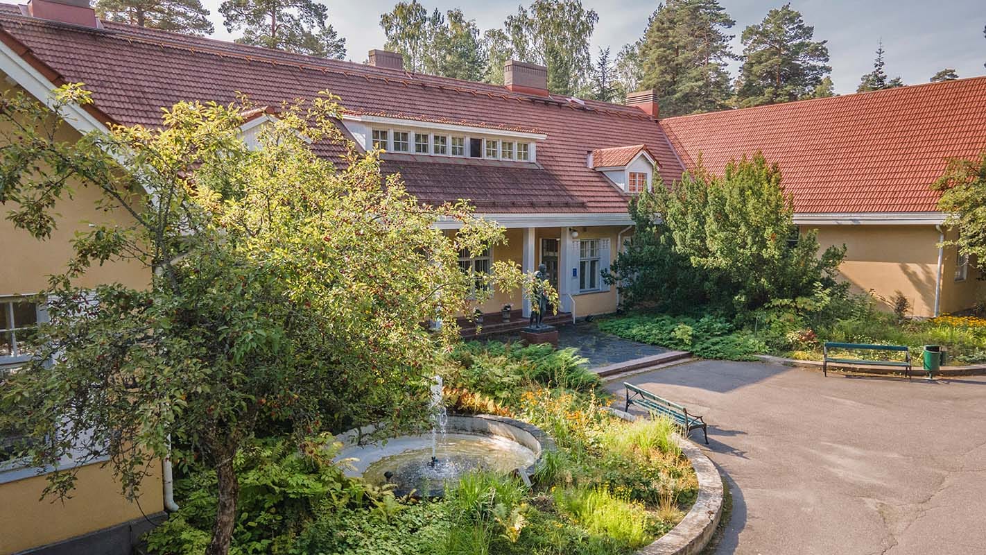 Villa Pelander kokoustilat ja juhlatilat Espoossa Helsingissä Kauniaisissa